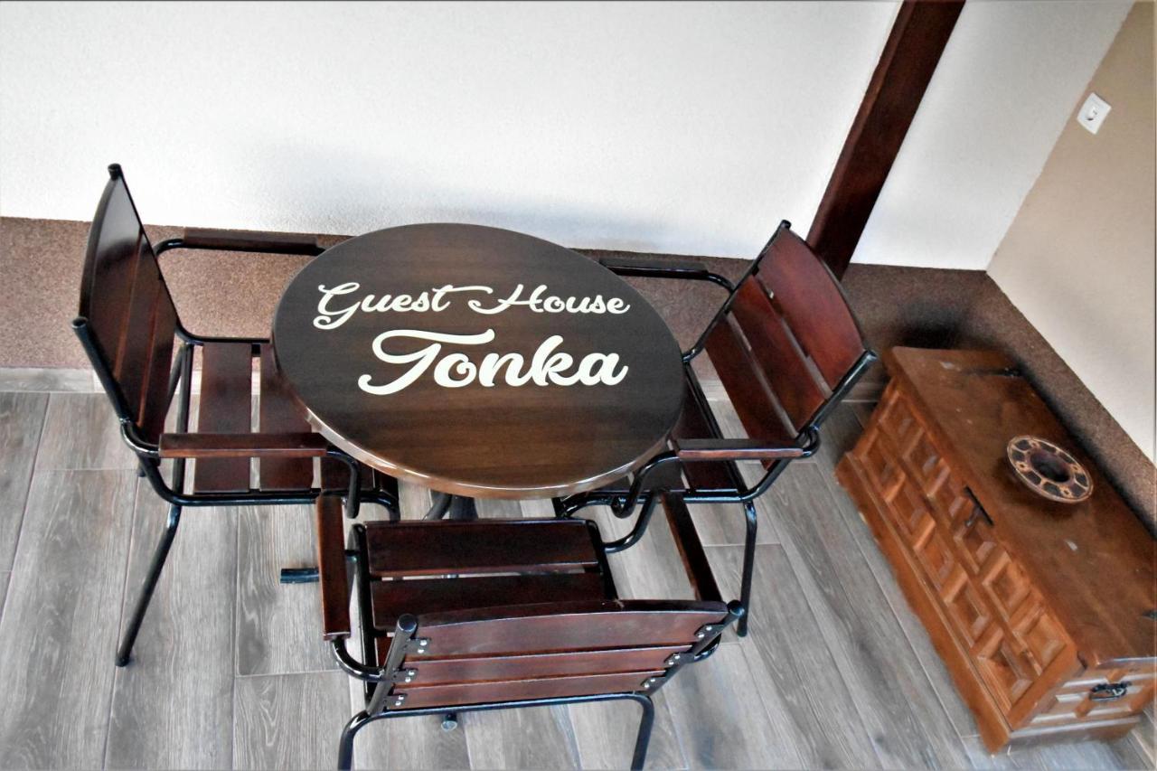 Guest House Tonka Otocsán Kültér fotó