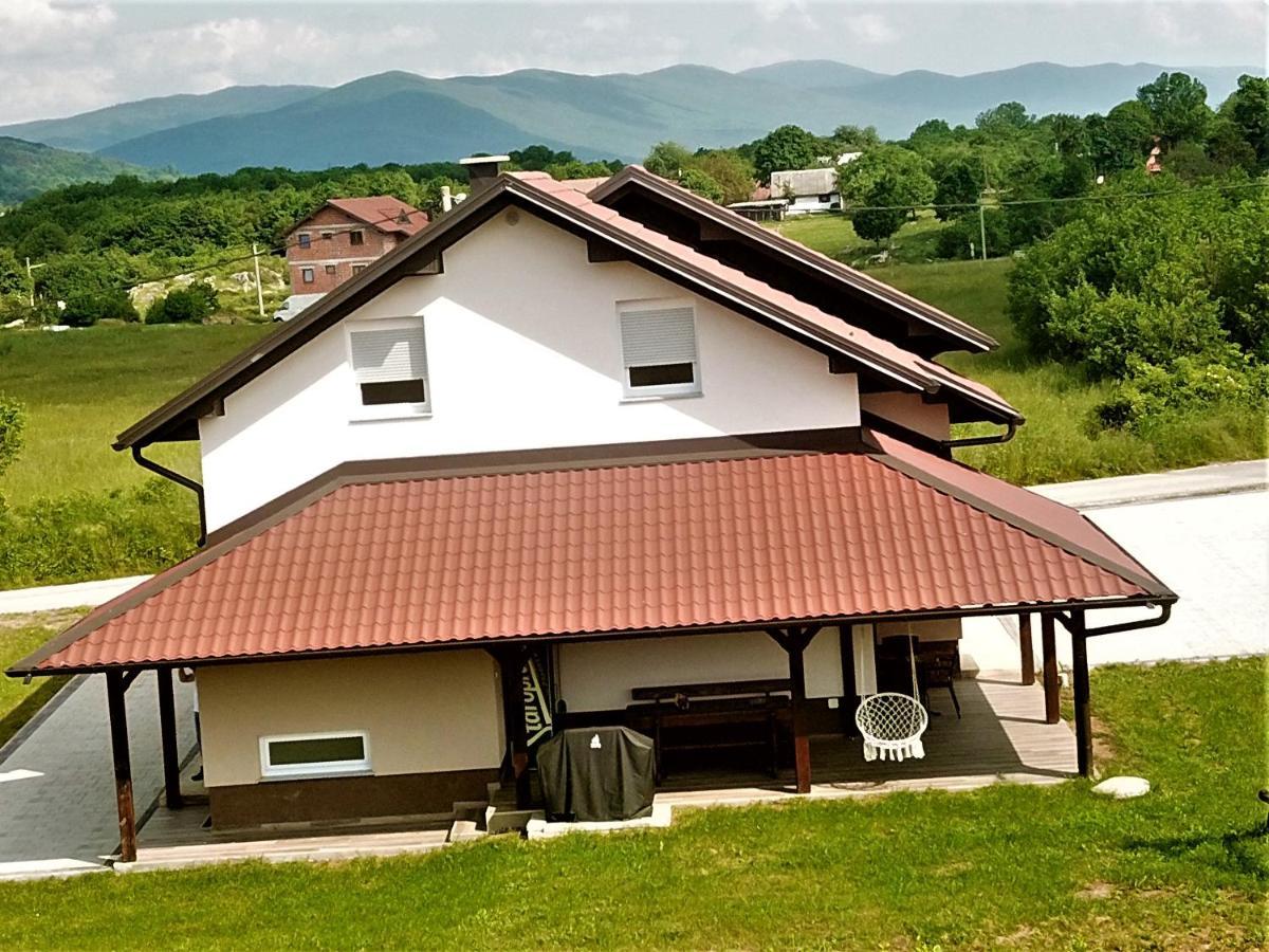Guest House Tonka Otocsán Kültér fotó